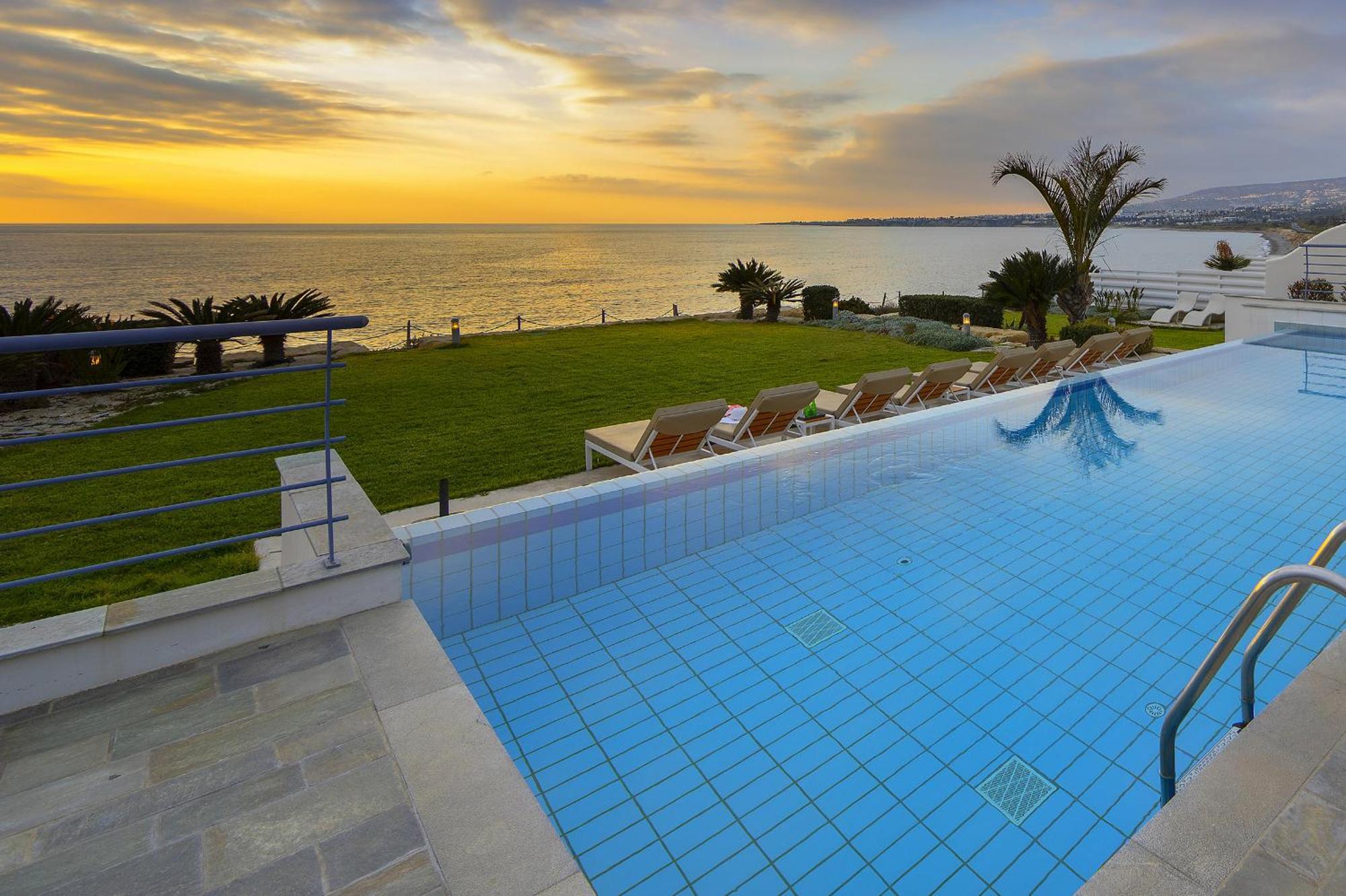 Blue Coral Beach Villas Three Exclusive Villas - Poseidon - Nautilus - Oceanos - And - Baby Coral Bungalow 코럴베이 외부 사진